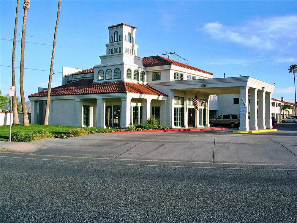 Motel 6 เฮเมท ภายนอก รูปภาพ